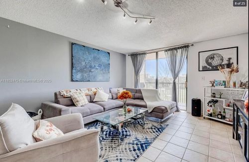 apt-412a-5570 Nw 44th St, Lauderhill, FL, 33319-6155 | Card Image