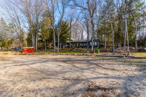 1073 Grass Lake Rd, Haliburton, ON, K0M1S0 | Card Image