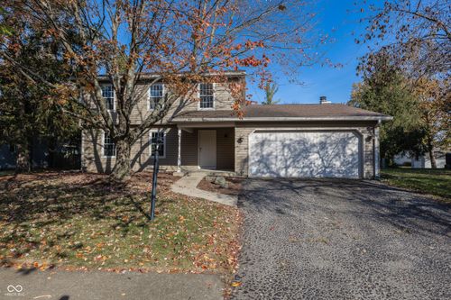 7810 Cameron Pl, Fishers, IN, 46038-1421 | Card Image