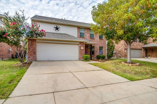 10633 Lipan Trl, Fort Worth, TX, 76108-6922 | Card Image
