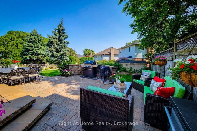 133 Lavender Dr, House other with 5 bedrooms, 3 bathrooms and 2 parking in Ancaster ON | Image 9