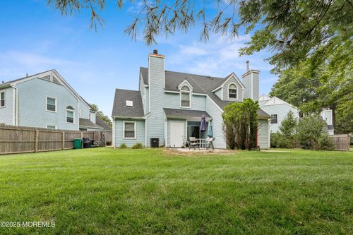 10 Whittier Ct, Freehold, NJ, 07728-4332 | Card Image