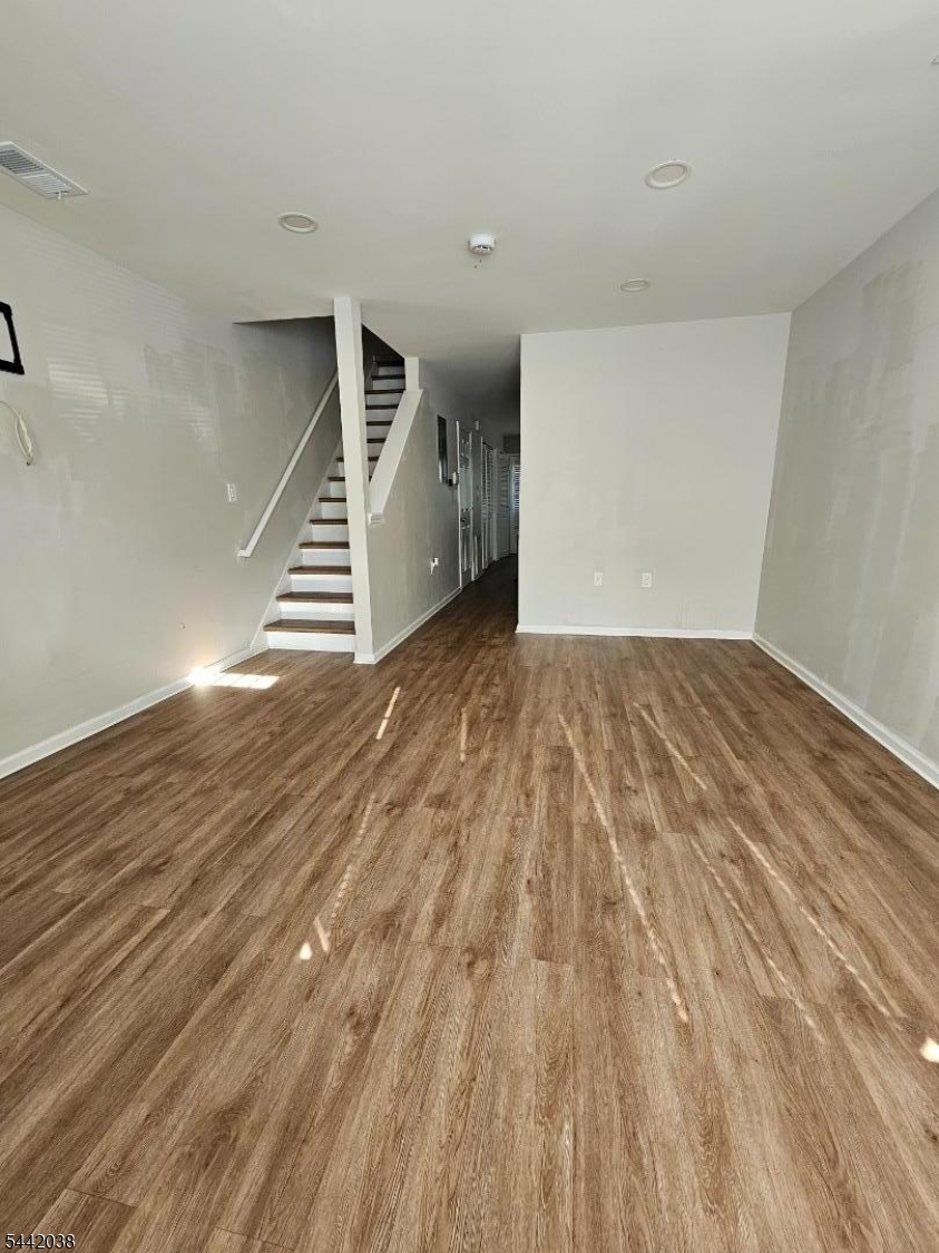 Residential Lease in Newark City 2