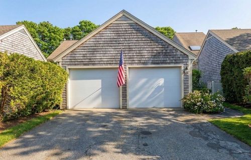 16-16 W Woods, Yarmouth Port, MA, 02675-1462 | Card Image