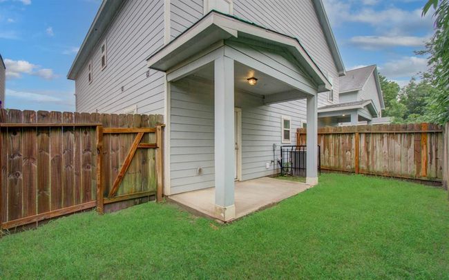 B - 8718 Scott St, Home with 6 bedrooms, 4 bathrooms and null parking in Houston TX | Image 24