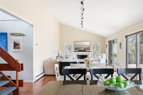 180 S Fairview Ave, Montauk, NY, 11954-5242 | Card Image