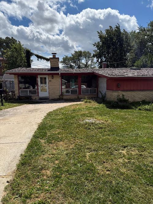5555 90th St, Oak Lawn, IL, 60453-1674 | Card Image