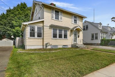 700 Cleveland Avenue, House other with 3 bedrooms, 1 bathrooms and null parking in Bridgeport CT | Image 1