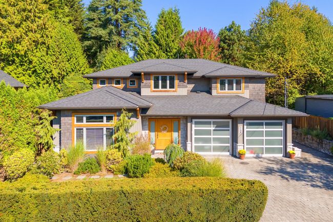 1138 Ridgewood Drive, House other with 6 bedrooms, 5 bathrooms and 4 parking in North Vancouver BC | Image 1