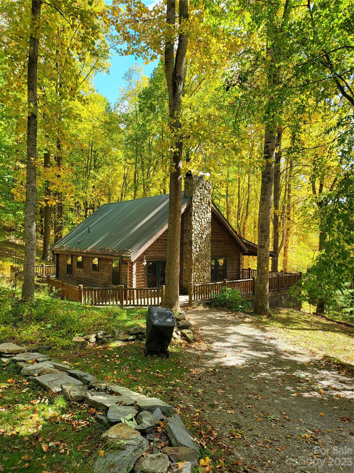 Rock House Rd, Hot Springs, NC 28743