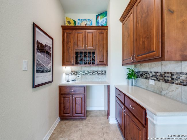 1556 Canyon Lake Dr, House other with 4 bedrooms, 4 bathrooms and null parking in Canyon Lake TX | Image 16