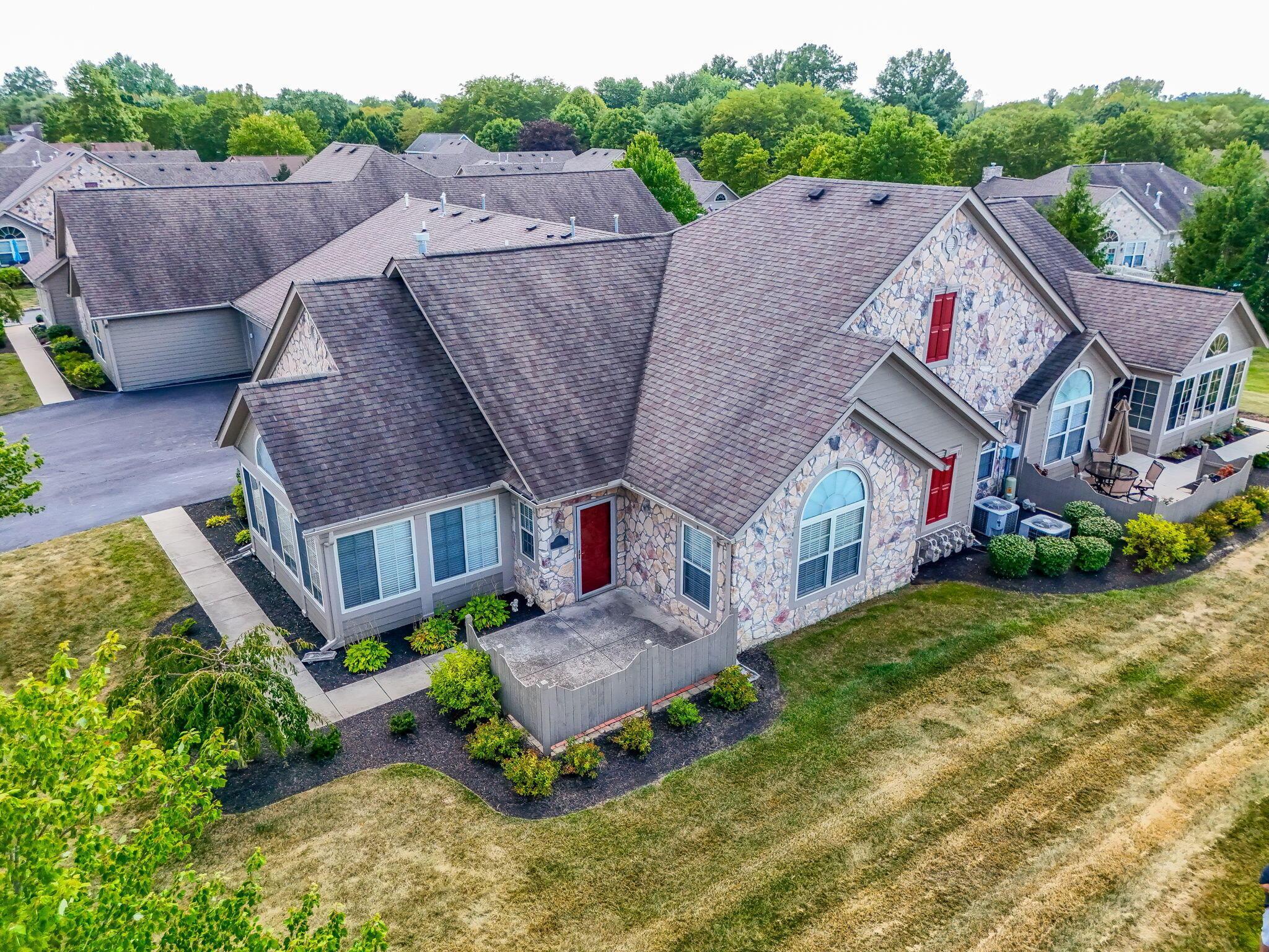 Jamie Lynn Cir, Pickerington, OH 43147