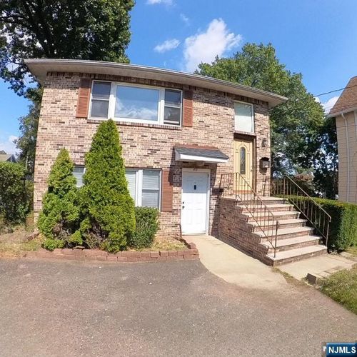 49 E Pleasant Ave, Maywood, NJ, 07607-1316 | Card Image