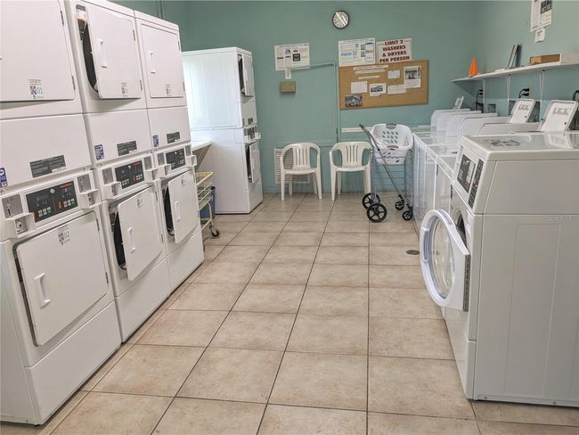 E33 - 1833 Sunny Dr, Condo with 1 bedrooms, 1 bathrooms and null parking in BRADENTON FL | Image 26