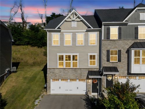 452 Greenwood Dr, Canonsburg, PA, 15317-5266 | Card Image