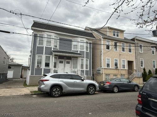 16 Columbus St, Bloomfield, NJ, 07003-5958 | Card Image