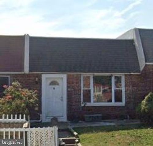 1402 Cosgrove St, MARCUS HOOK, PA, 19061-4313 | Card Image
