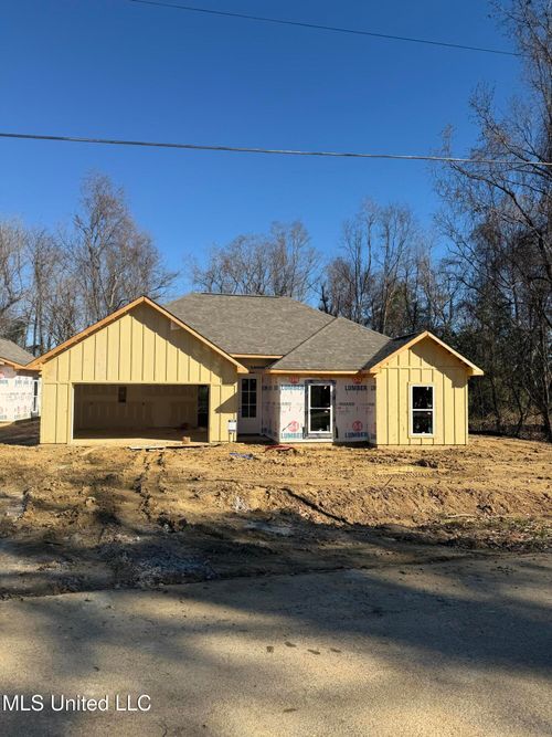 192 Lake Harbor Rd, Brandon, MS, 39047-9050 | Card Image