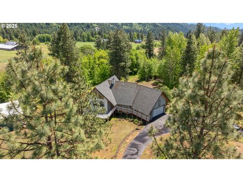 26 Mt View Ln, Trout Lake, WA, 98650-2025 | Card Image