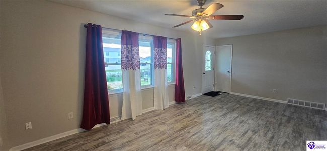 308 Atcher St, House other with 5 bedrooms, 3 bathrooms and null parking in Radcliff KY | Image 7
