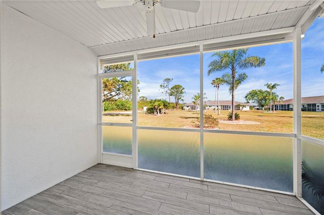 APT-1902 - 12538 Sw Kingsway Cir, Condo with 2 bedrooms, 2 bathrooms and null parking in LAKE SUZY FL | Image 21