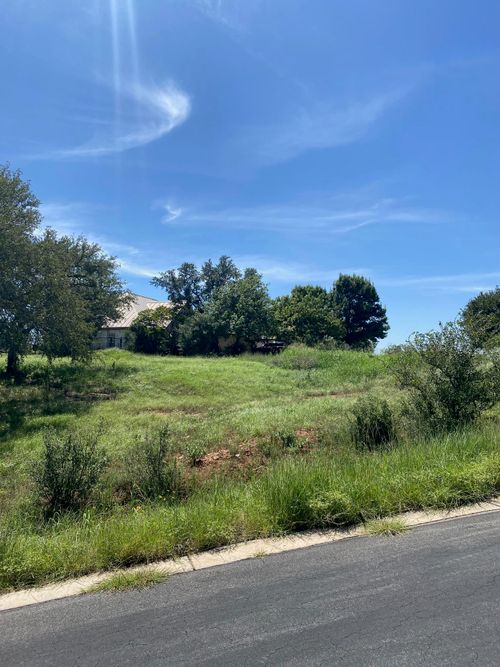 W25065 White Dove/Apache Tears, Horseshoe Bay, TX, 78657 | Card Image