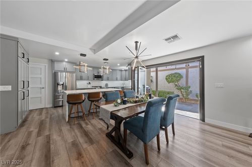 2300 Plaza Del Grande, Las Vegas, NV, 89102-4028 | Card Image