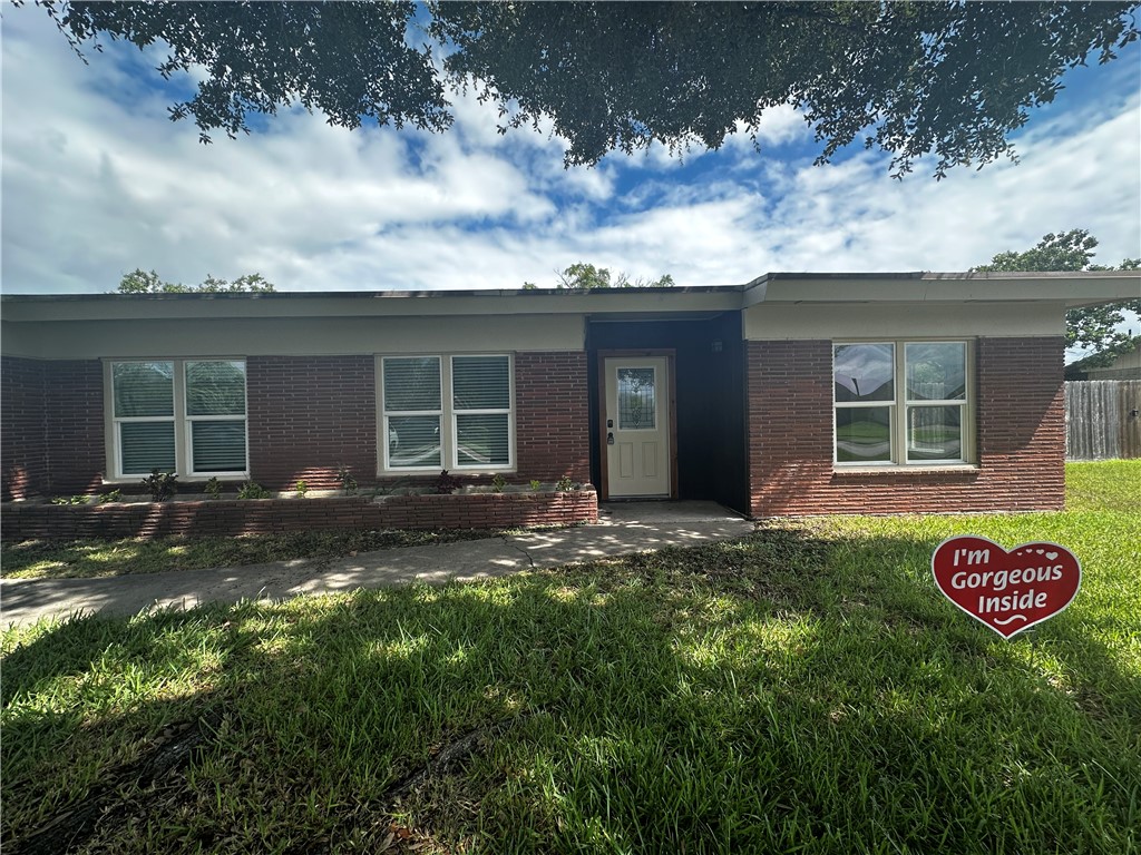 Daly Dr, Corpus Christi, TX 78412