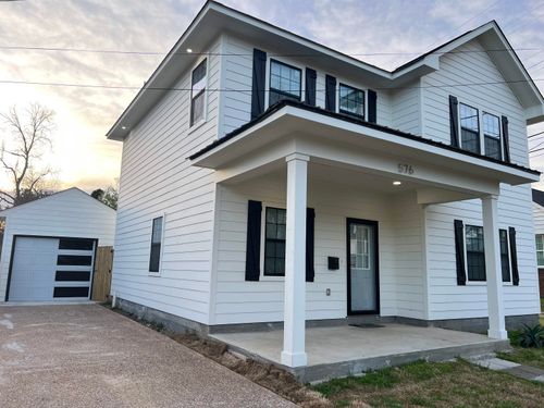 576 N Claybrook St, Memphis, TN, 38104-6805 | Card Image