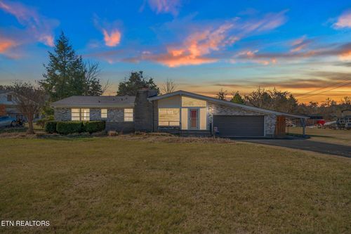 7237 Oakmeade Rd, Powell, TN, 37849-4478 | Card Image