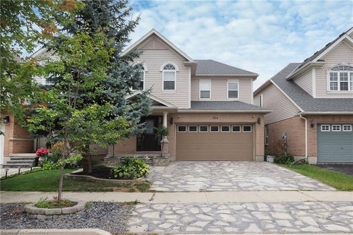 764 Karlsfeld Rd, Waterloo, ON, N2T2X2 | Card Image