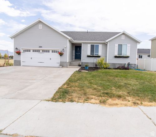 284 E Cherry St, Grantsville, UT, 84029-9411 | Card Image