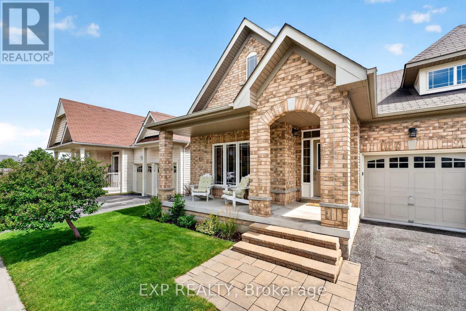 Residential in Georgina (Sutton & Jackson's Point) 4