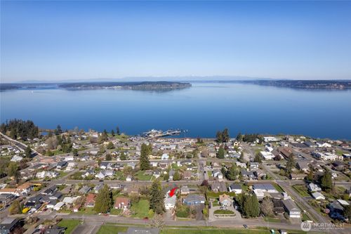 1411 Nisqually St, Steilacoom, WA, 98388-2505 | Card Image