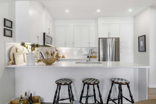 307 Crestridge Common Sw, Calgary, AB, T3B6J5 | Card Image