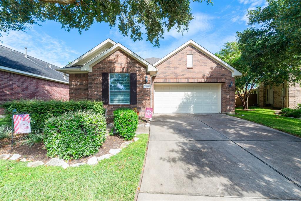Glen Holly Ln, Katy, TX 77494