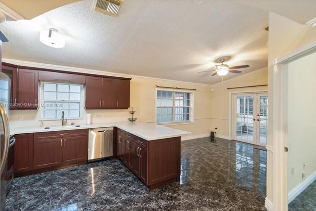 17610 Sw 4 Th Ct, House other with 4 bedrooms, 2 bathrooms and null parking in Pembroke Pines FL | Image 15