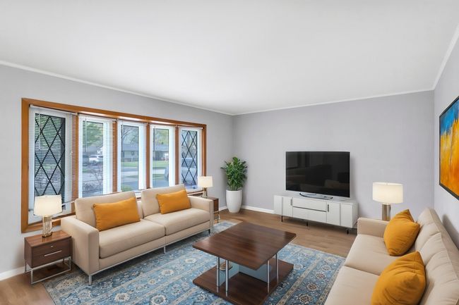 601 Sycamore Dr, House other with 3 bedrooms, 2 bathrooms and 2 parking in Elk Grove Village IL | Image 7