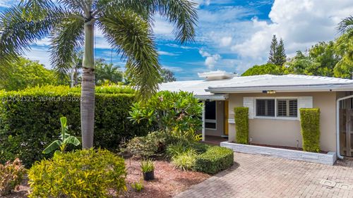 2115 Ne 15th Ave, Wilton Manors, FL, 33305-2306 | Card Image
