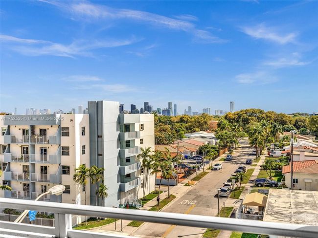 APT-506 - 2600 Sw 27 Th Ave, Condo with 2 bedrooms, 2 bathrooms and null parking in Miami FL | Image 19