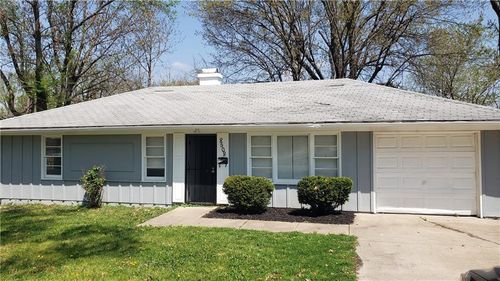 8508 Ruskin Way, Kansas City, MO, 64134-3410 | Card Image