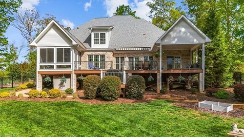 135 Harbor Dr W, Lexington, NC, 27292-7484 | Card Image