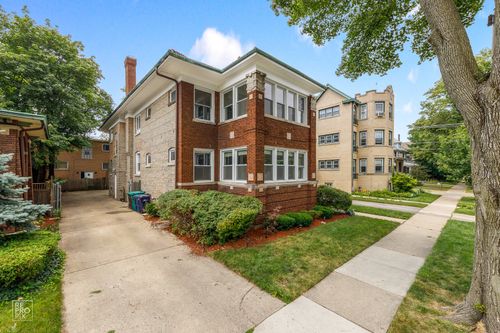 two-643 Washington Blvd, Oak Park, IL, 60302-3996 | Card Image