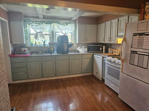 10957 N Church St, Clayton, MI, 49235-9780 | Card Image