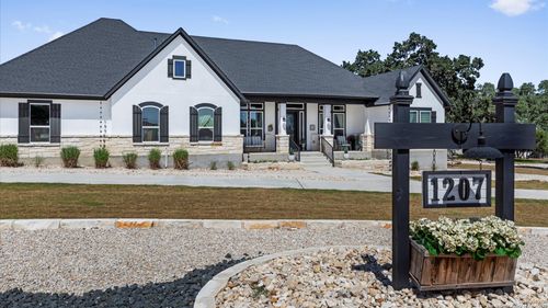 1207 Game Trl, New Braunfels, TX, 78132-3435 | Card Image