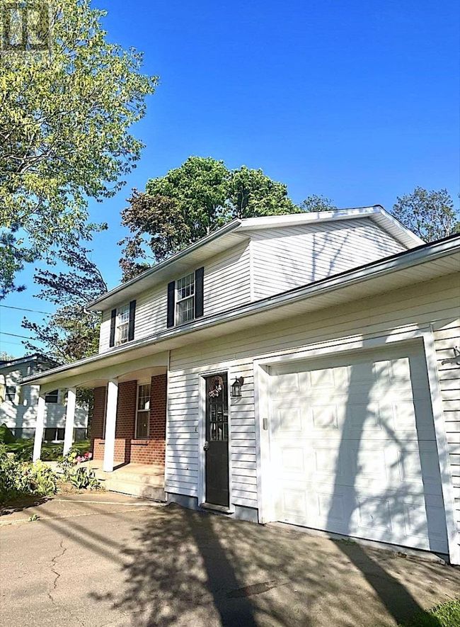 96 Nassau St, House other with 7 bedrooms, 4 bathrooms and null parking in Charlottetown PE | Image 5