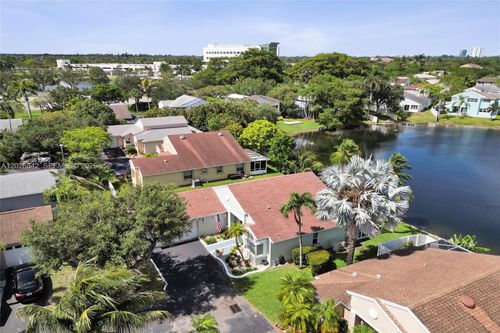 10639 Lago Welleby Dr, Sunrise, FL, 33351 | Card Image