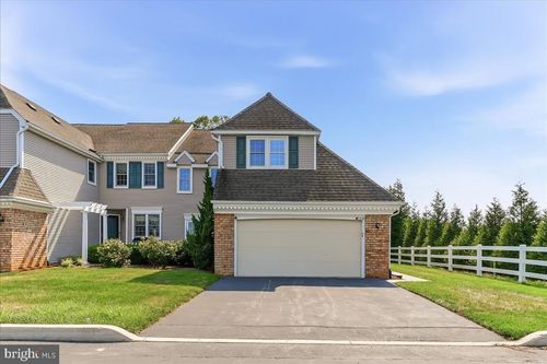 919 Samantha Cir, CHESTER SPRINGS, PA, 19425-2130 | Card Image