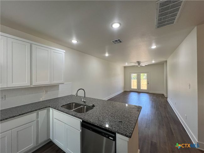 1810 Royal Loop, Townhouse with 4 bedrooms, 3 bathrooms and null parking in Belton TX | Image 6