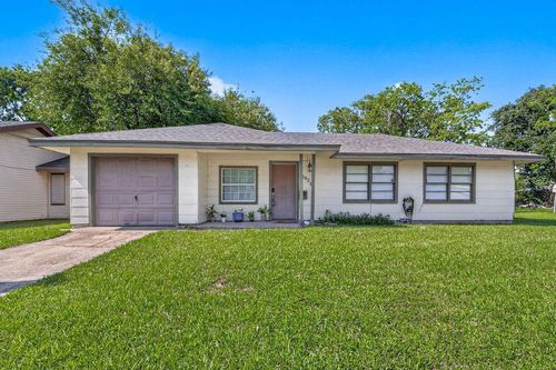 2926 Vance Ave, Texas City, TX, 77590-6826 | Card Image